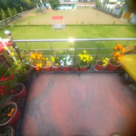 דהראדון Nandini Homestay מראה חיצוני תמונה