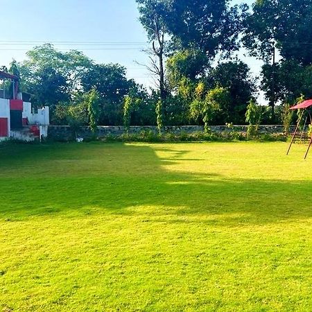 דהראדון Nandini Homestay מראה חיצוני תמונה