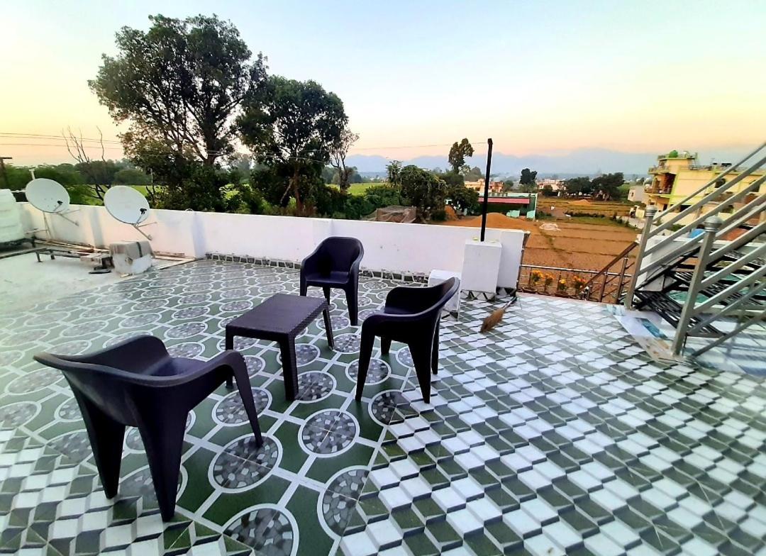 דהראדון Nandini Homestay מראה חיצוני תמונה