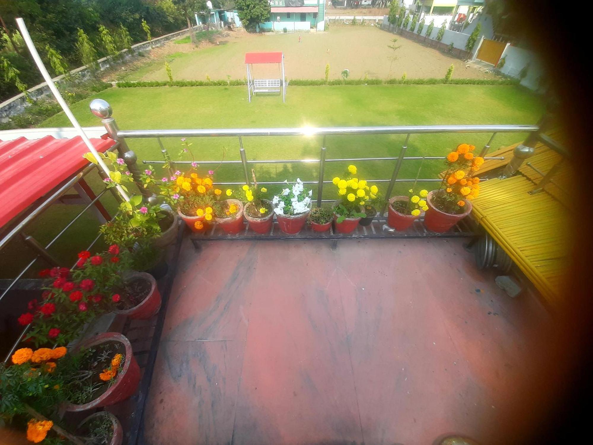 דהראדון Nandini Homestay מראה חיצוני תמונה
